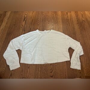 Lululemon Cropped Long Sleeve Top